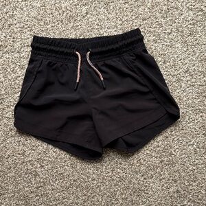 Hanna Andersson Black Athletic Drawcord Shorts with Contrast Cord